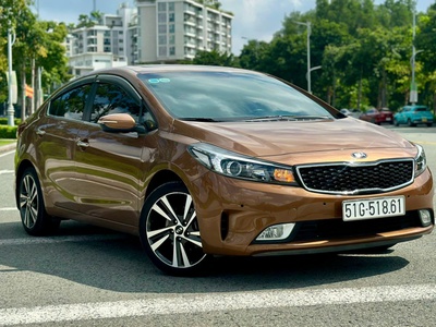 Bán xe Kia Cerato 1.6 AT 2018, màu nâu. 1