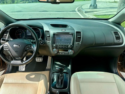 Bán xe Kia Cerato 1.6 AT 2018, màu nâu. 17