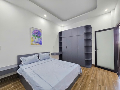 Nhà kiệ ô tô đậu trong sân - đường Tôn Đản, Đà Nẵng 2