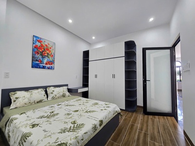 Nhà kiệ ô tô đậu trong sân - đường Tôn Đản, Đà Nẵng 4