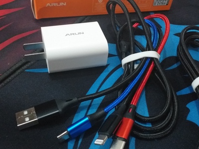 Bộ sạc PD 20w   Cáp ra 3 đầu . Free ship HN . 2
