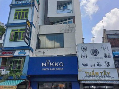 Bán gấ.p nhà mặt tiền sư vạn hạnh q10  lửng,6lầu,có tm  5.3x11m-20.5tỷ tl. 0