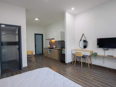 Chỉ 1 căn duy nhất, nhà 4 tầng nguyễn thông, dt 100m2, sát trần hưng đạo, cạnh cầu rồng, dòng tiền 0