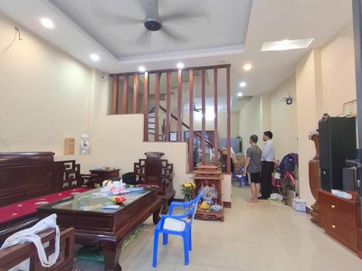Bán nhà bạch mai   60m   11 tỷ - gần phố   tiện ích    phù hợp ở   kinh doanh nhỏ 0