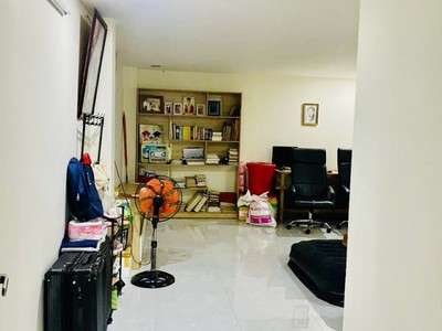 Bán nhà mặt tiền hẻm 10m có lề- 5 tầng - diện tích 80m2 - chỉ 13 tỷ  kinh doanh đỉnh-  ngay trung 4