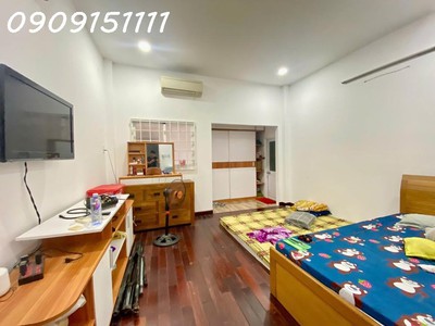 Nhà đẹp 4 tầng- hẻm xe hơi- gần huỳnh tấn phát- quận 7- 80m2- chỉ nhỉnh 6 tỷ 1