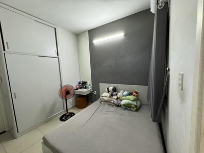 Cần bán căn cc topaz garden 2pn 1