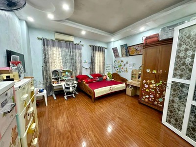 Bán nhà đẹp phố trần bình 36m2 6tầng mặt tiền 4.6m 6.8 tỷ cầu giấy 2