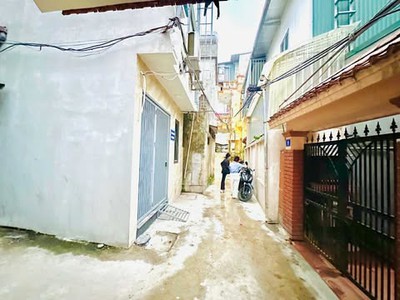 Bán nhà ccmn 6 tầng thang máy mới lô góc 8pkk 47m2 x 6t gần phố đức diễn giá chỉ 8.99 tỷ ctl 0
