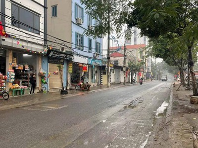Siêu phẩm ngọc hồi , gần quốc lộ 1a, gần trục chính liên xã- đường thông ô tô tránh chỉ có duy nhất 1