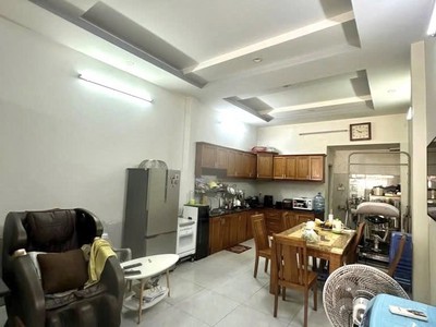 Bán nhà xô viết nghệ tĩnh - 50m2 - 2 tầng - 3 pn - sổ a4 - gần mt 3