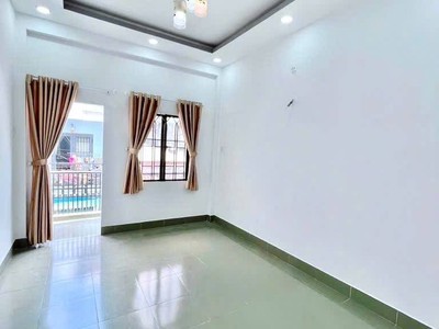Bán nhà ngã tư hàng xanh - 50m2 - 3 pn - sổ vuông - chỉ 5.x 0