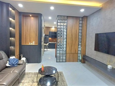Bán nhà hxh hoàng văn thụ   phường 4, tân bình   4,5 20  4 lầu hơn 14 tỷ 0