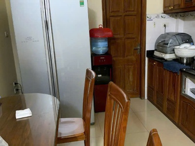 Cho thuê nhà nguyên căn ngõ 254 minh khai, 50m2 x 5 tầng, 4 ngủ, 10 triệu ở hộ gia đình 1