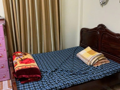 Cho thuê nhà nguyên căn ngõ 254 minh khai, 50m2 x 5 tầng, 4 ngủ, 10 triệu ở hộ gia đình 4