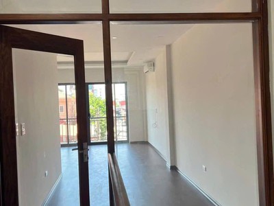 Cho thuê nhà phố vĩnh tuy 55m2 x 5.5 tầng, 4pn, 20 triệu kd onl, vp c.ty, lớp học, và ở lại 3
