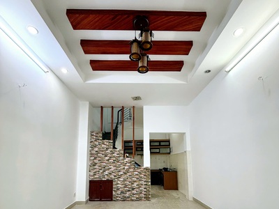5.8 tỷ thương lượng 3.9x10m, 3 tầng, hẻm ni sư huỳnh liên, p10 1