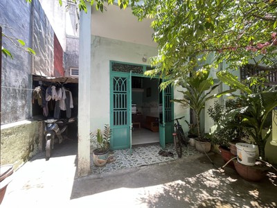Nhà kiệt lê tấn trung, 110m2, gác đúc 3pn, sân rộng, 2.5 tỷ 1