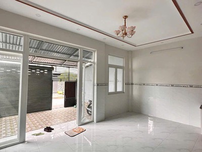 Mặt tiền buôn bán tốt, nhà mới xây hoàn công đủ, thương lượng mạnh tl29 1