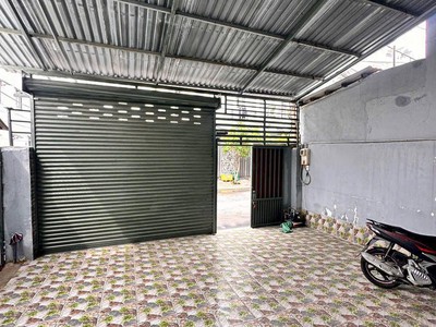 Mặt tiền buôn bán tốt, nhà mới xây hoàn công đủ, thương lượng mạnh tl29 3