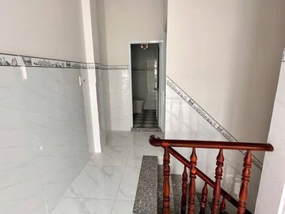 Mặt tiền buôn bán tốt, nhà mới xây hoàn công đủ, thương lượng mạnh tl29 4