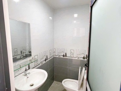 1ty3 bán nhà 1 lầu  đường ô tô  bao qh, gần cđ điện lực q12 3