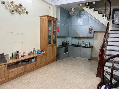 Chính chủ cần cho thuê căn nhà tại số 2 ngõ 94 - phố ô chợ dừa - quận đống đa - tp hà nội 1