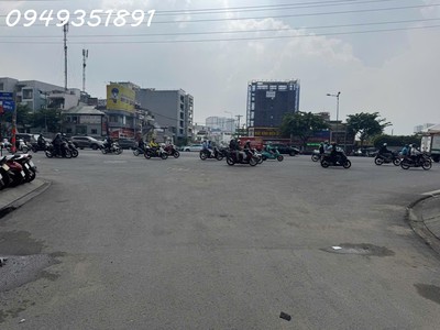 Đất mặt tiền phạm văn đồng 4200m2 ngang 80m shr hoàn công đủ giá 270tỷ lh 0949351891 mr toan 1