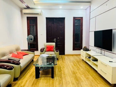 Trung tâm đống đa - phân lô - oto 4 chỗ đỗ cửa - 10m oto tránh đỗ ngày đêm - ngõ thông - kinh doanh 2