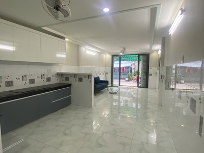 Bán nhà hẻm như mặt tiền phú định, q8   kinh doanh đa ngành   chỉ hơn 5 tỷ 1