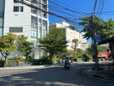 Cần bán nhà mặt tiền nguyễn biểu 119m2 ngang 5m nhà 2 mặt tiền trước sau 2