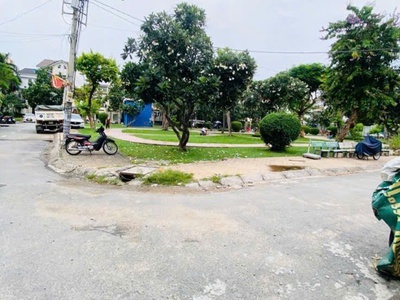 Bán nhà 4 tầng   đường bông sao, quận 8   view công viên   gần cầu tạ quang bửu   giá tốt chỉ 8.9 2