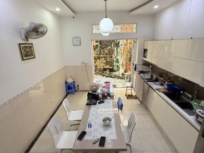 Siêu hiếm nhà mặt tiền kinh doanh hương lộ 2 gần ngã tư 4 xã 200m2,4 tầng nhỉnh 19 tỷ 0