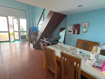 Căn lầu trệt chung cư firsthome thạnh lộc  dt 50 mv   lửng 3 p ngủ  giá chốt 1.6 tỷ giữ 50 tr chờ 2