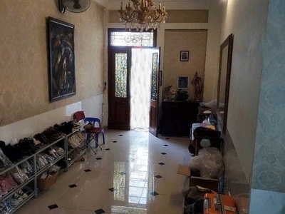 Nhà mặt phố-mặt chợ-vỉa hè- kinh doanh đỉnh-57M 5T 11xTỶ-Bạch Đằng hộ khẩu Hai Bà 0