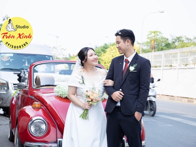 Bạn sẽ được tư vấn và lựa chọn từ những mẫu váy cưới đa dạng 0