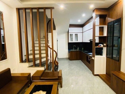 Trung tâm phố đàm quang trung - long biên - 40m2 - 5 phòng ngủ - dân xây chắc chắn - giá siêu đầu 0