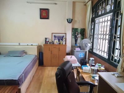 Bán nhà triệu việt vương, 22m2, 4 tầng, mặt tiền 5.4m, 13.6 tỷ, ngõ rộng, kinh doanh tốt 3