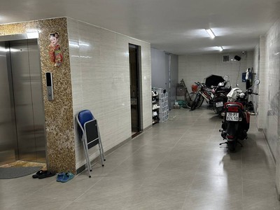 Nhà 8 tầng thang máy   sử dụng 60m    trung tâm cầu giấy   giá chỉ 25 tỷ 3
