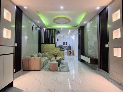 Bán nhà riêng 4x13m, 3 tầng. hxh thông phan huy ích, ngay trường th tây sơn 2