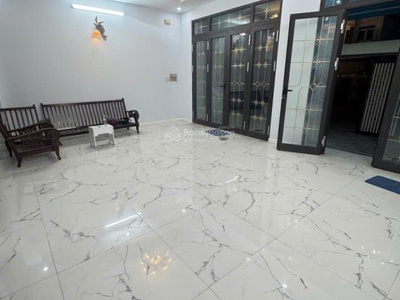 Bán biệt thự siêu đẹp kdc conic - 4 tầng, 8pn, 8wc, 140m2  7x20m , đường 15m - 13.999 tỷ  còn tl 2
