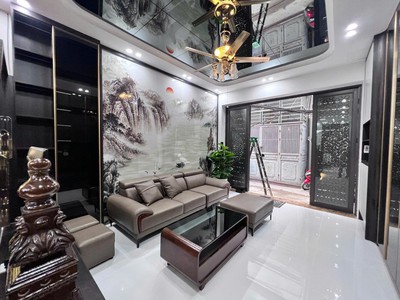 Long vân chiếu mệnh:  lê trọng tấn   mạch vàng thức giấc   rồng về ẩn thế  44m  x 4 tầng   mặt tiền 3
