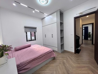 Long vân chiếu mệnh:  lê trọng tấn   mạch vàng thức giấc   rồng về ẩn thế  44m  x 4 tầng   mặt tiền 4