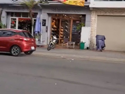 Cần bán khách sạn đẹp - giá tốt - vị trí đẹp tại phan đình phùng, p2, tp đà lạt 3