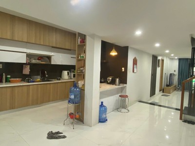 Hiếm có để đầu tư  nhà 2 tầng ngang 7m nguyễn văn thoại, vị trí đắc địa, hướng đông mát mẻ, chỉ 9.5 0