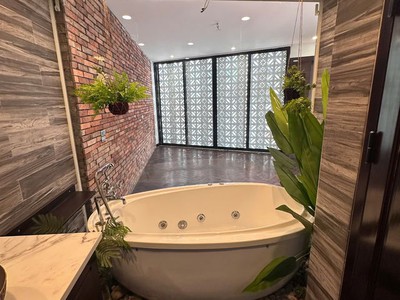 Nahf mới lô góc 3 thoáng ô tô vào nhà phố nguyễn văn cừ 45m2 x 5 tầng,14 tỷ long biên. 4