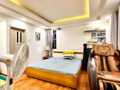 Nhà hẻm 5m, hẻm 1/, sát mặt tiền nguyễn văn đậu, dt 44m2  4m x 11m , 4 tầng, giá chỉ 5.x tỷ 4