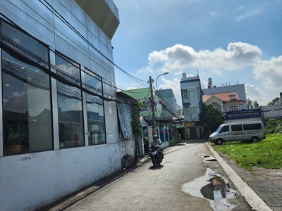 Đất hiếm - Bán đất hẻm xe hơi - Quốc Lộ 13 80M2 ngang 5M vuông vức nhỉnh 5 tỷ 0