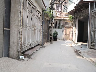 Nhà mới ngõ thông ba gác qua phố nguyễn văn cừ 66m2,x  6 tầng,mặt tiền  5.1m, 10.5 tỷ long biên. 4