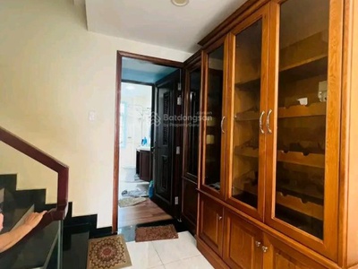 Nhà hẻm 5m, hẻm 1/, sát mặt tiền nguyễn văn đậu, dt 44m2  4m x 11m , 4 tầng, giá chỉ 5.x tỷ 2